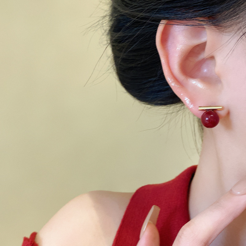 Ankela red bead earrings for women, light luxury, fashionable, retro stud earrings, high-end feel, 925 silver needle earrings wholesale Application Scenario