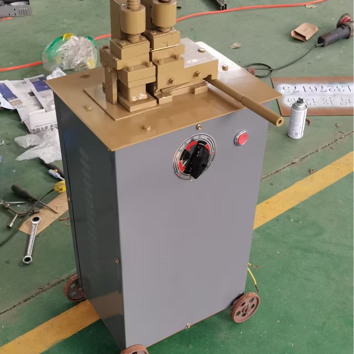 Pneumatic steel bar butt welding machine, wire drawing, small metal stainless steel spot welding machine, UN type iron wire joint machine full figure
