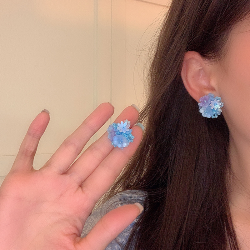 Early spring dopamine colorful hydrangea flower stud earrings, sweet and elegant for women, fake flamboyant earrings, versatile earrings wholesale Specification drawing