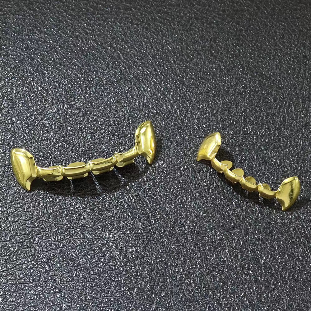 The Hiphop decorative clown teeth grills silver-plated braces are selling well in Europe and America. They are fashionable Application Scenario