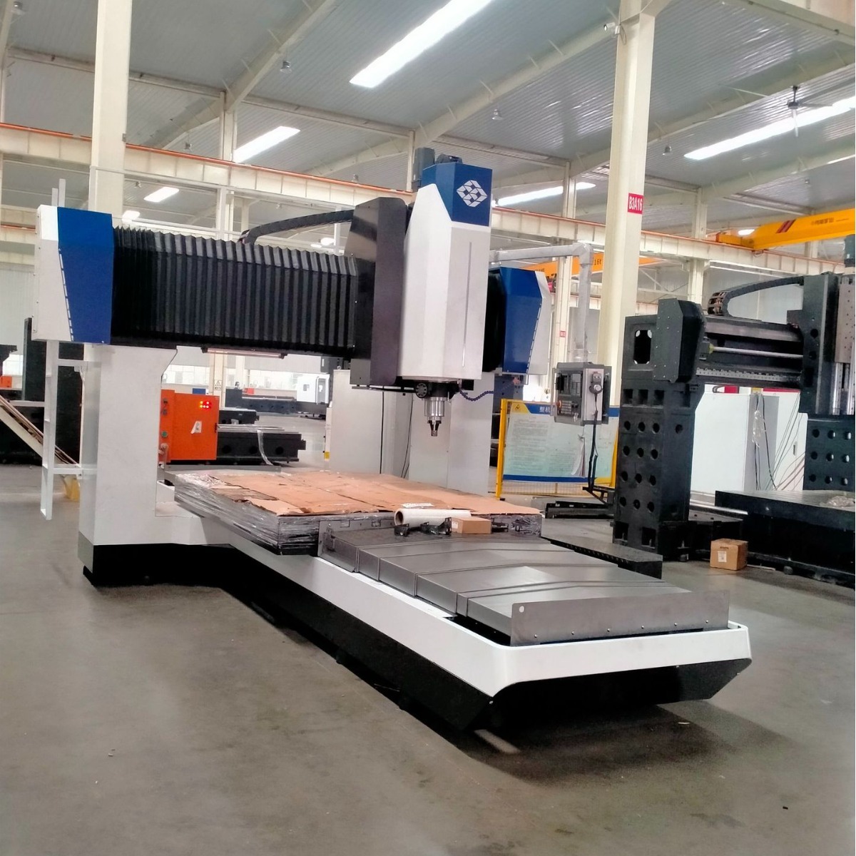 The manufacturer sells friction welding machine DH-FSW-1360-16 aluminum alloy gantry stirring friction welding machine details Picture