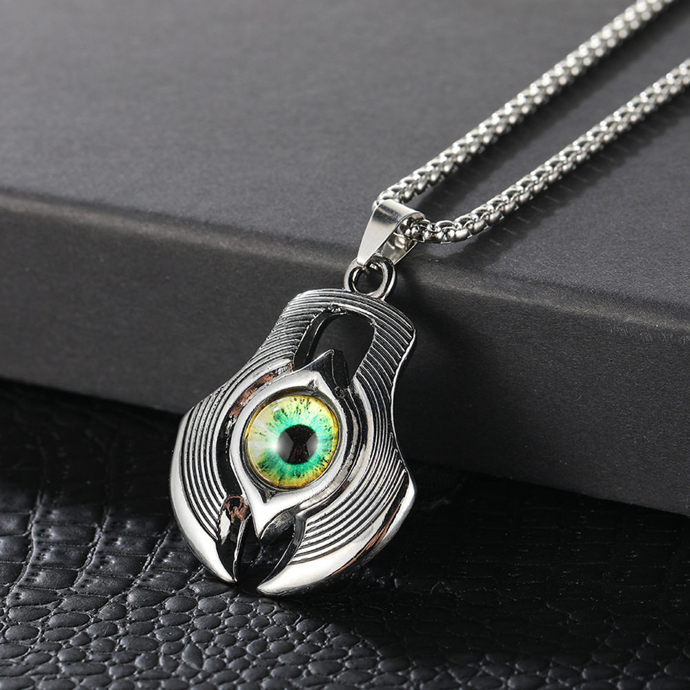 New European and American retro Devil's Eye necklace, unique and powerful blue eye Evil hand pendant sweater chain wholesale details Picture
