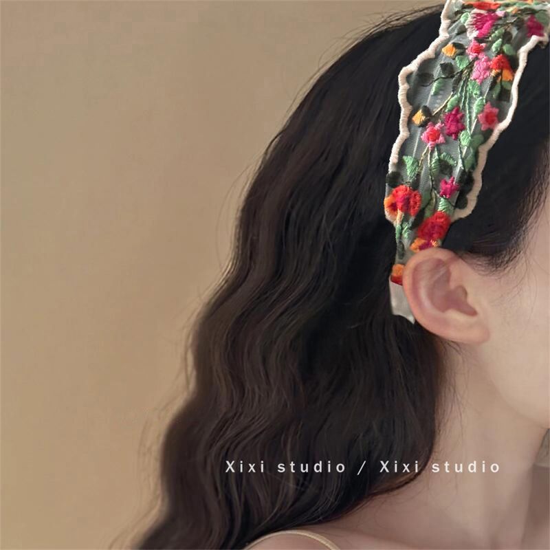 Retro flower-embroidered headband, new Spring/Summer 2025 ethnic style wide-edge headband, high-end headwear, pressure hair clip Specification drawing