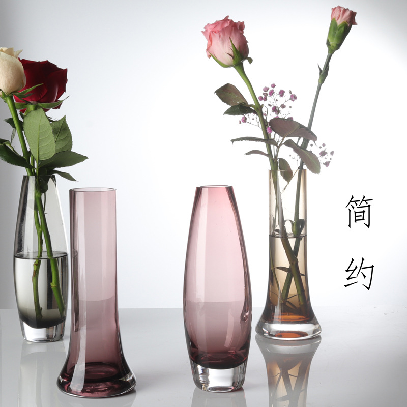 European-style simple solid-color glass vases, flower vases, living room dining table ornaments, high-end and light luxury bouquets, simple vases Application Scenario