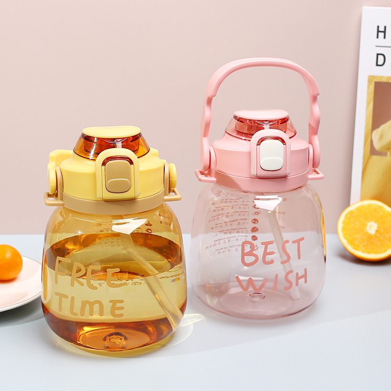 High-appeartion-level straw large-bellied water cups, large-capacity portable children's water bottles, student internet-famous large-bellied cups, plastic cups wholesale Application Scenario