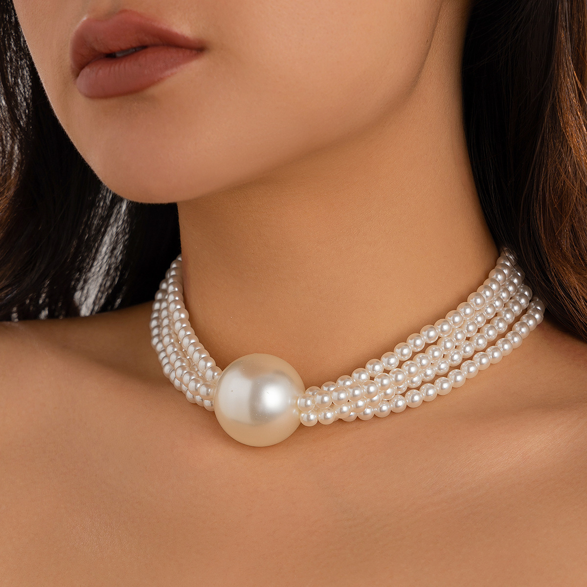 European and American cross-border jewelry, exaggerated round bead pendant, collarbone necklace, female hip-hop trend metal multi-layer pearl necklace full figure