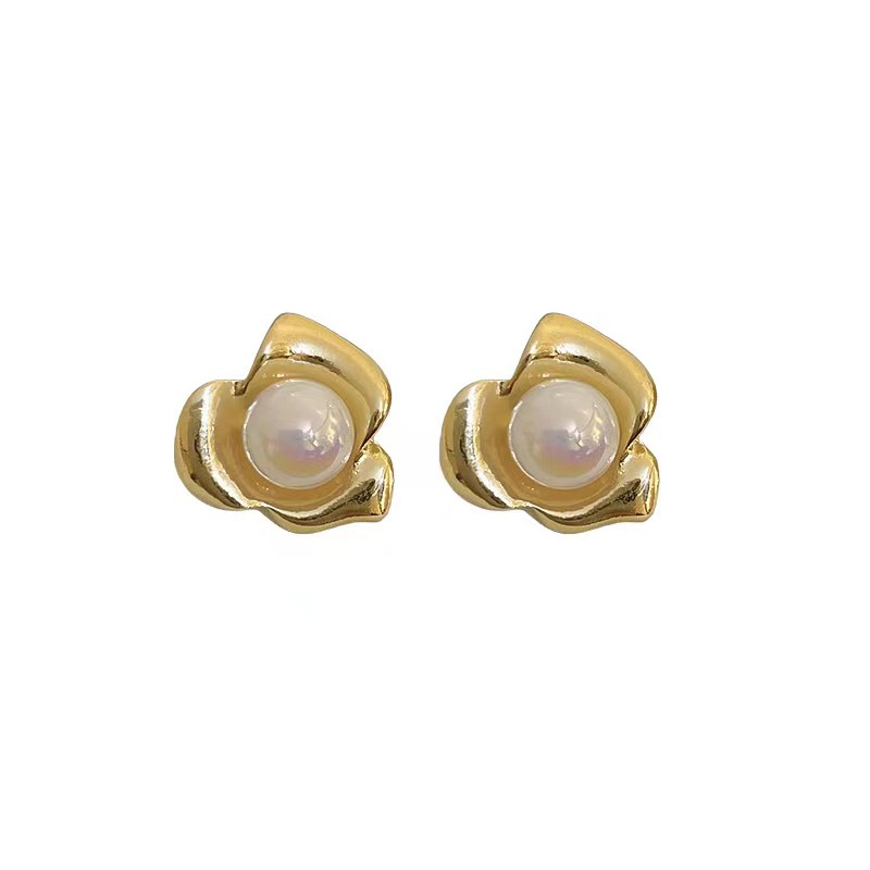 Metal flower mermaid pearl earrings, a niche and high-end style, elegant stud earrings, French fashion, individuality and versatile earrings Item Picture