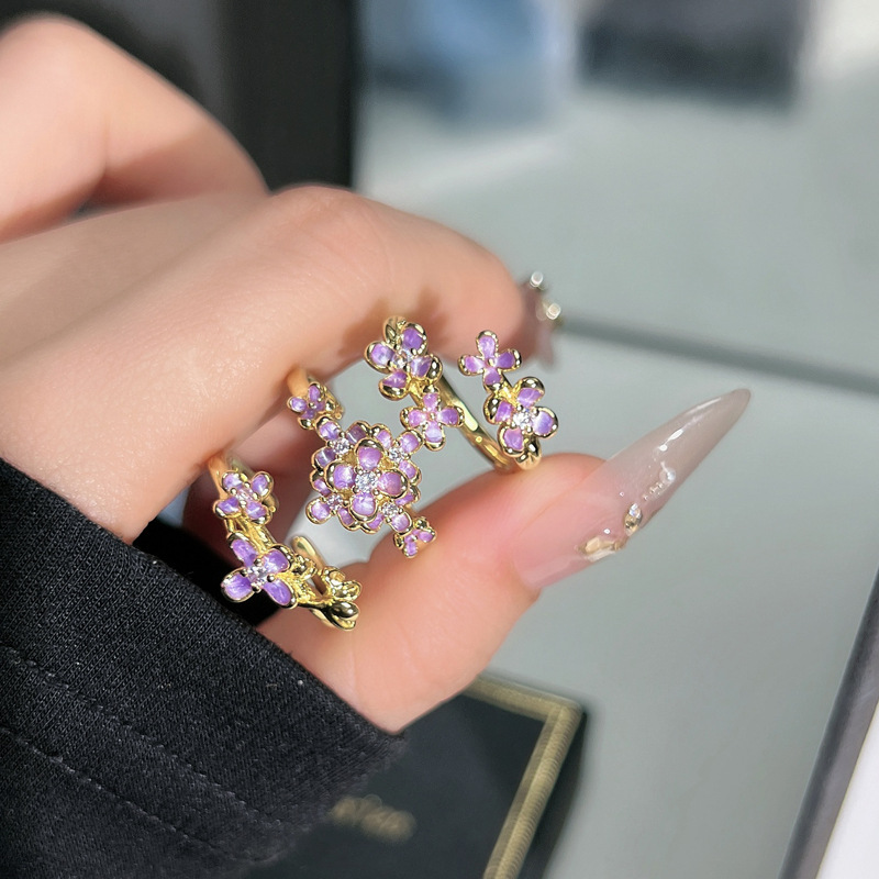 A delicate and elegant oil painting style ring with a touch of ethereal violet iris, a sweet and delicate floral combination ring for women full figure