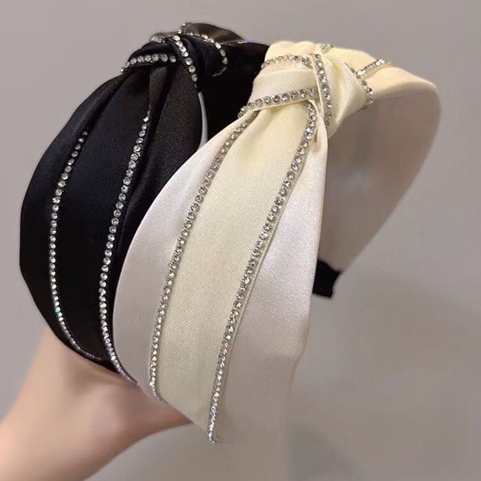 New Korean-style simple water diamond knotted wide-edge hairband, textured knotted headband, black and white hair tie, face wash hair band full figure