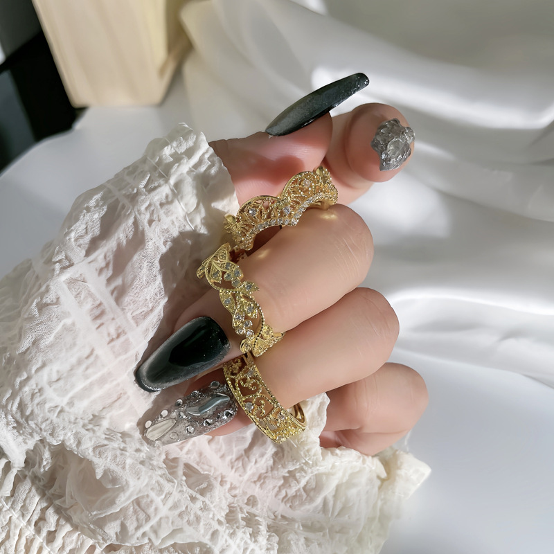 A new retro lace hollowed-out line fashionable open ring for women on Instagram, with a unique, sweet, cool and high-end look Application Scenario