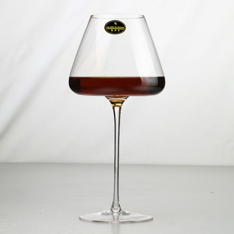 Light luxury and high-end Burgundy wine glass set, home high-end crystal decanter, wine glass, tall glass details Picture