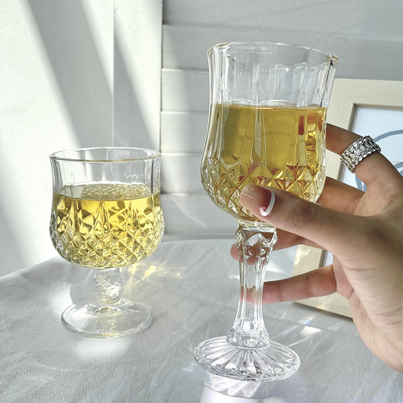 Light luxury style glass cups, diamond red wine glasses, cognac glasses, wine champagne glasses, sweet wine glasses, tall cocktail glasses Application Scenario