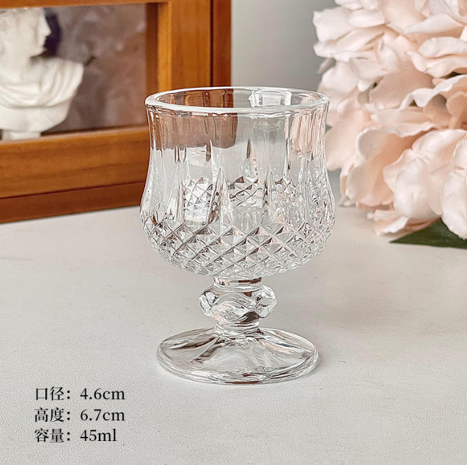 Factory wholesale vintage European diamond-patterned highball glasses, glass creative spirits glasses, foreign wine glasses, red wine glasses and juice glasses Item Picture