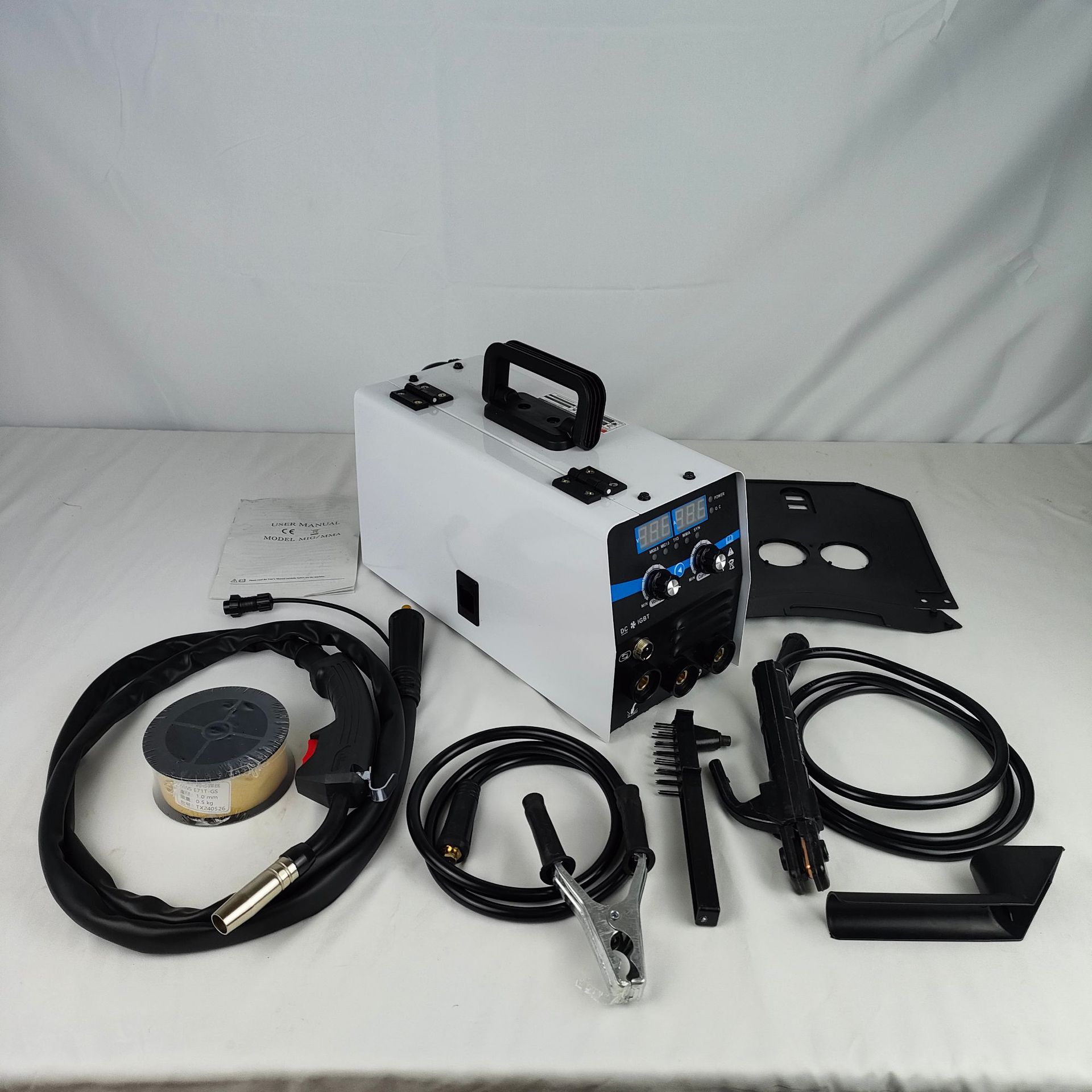 Customized cross-border multi-functional gas shielded welding MIG250 three-in-one gas shielded welding machine with dual voltage and multiple uses Application Scenario