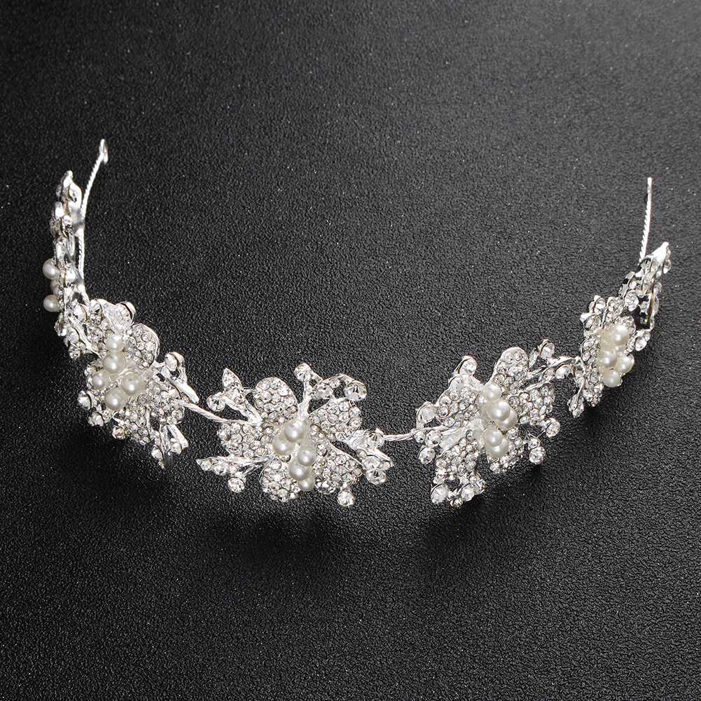 Rose blonde hair bands with floral designs are popular in Europe and America. They are versatile bridal hair bands and high-end accessories. Wholesale of headwear Specification drawing