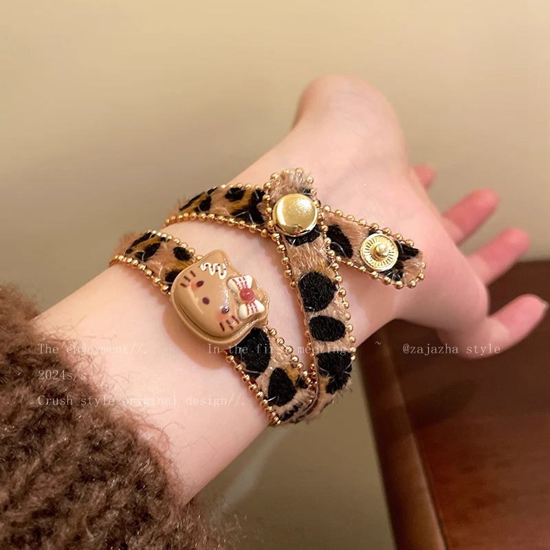 Retro spicy girl style leopard print kitten collar, women's choker necklace, neck accessory, necklace accessory details Picture