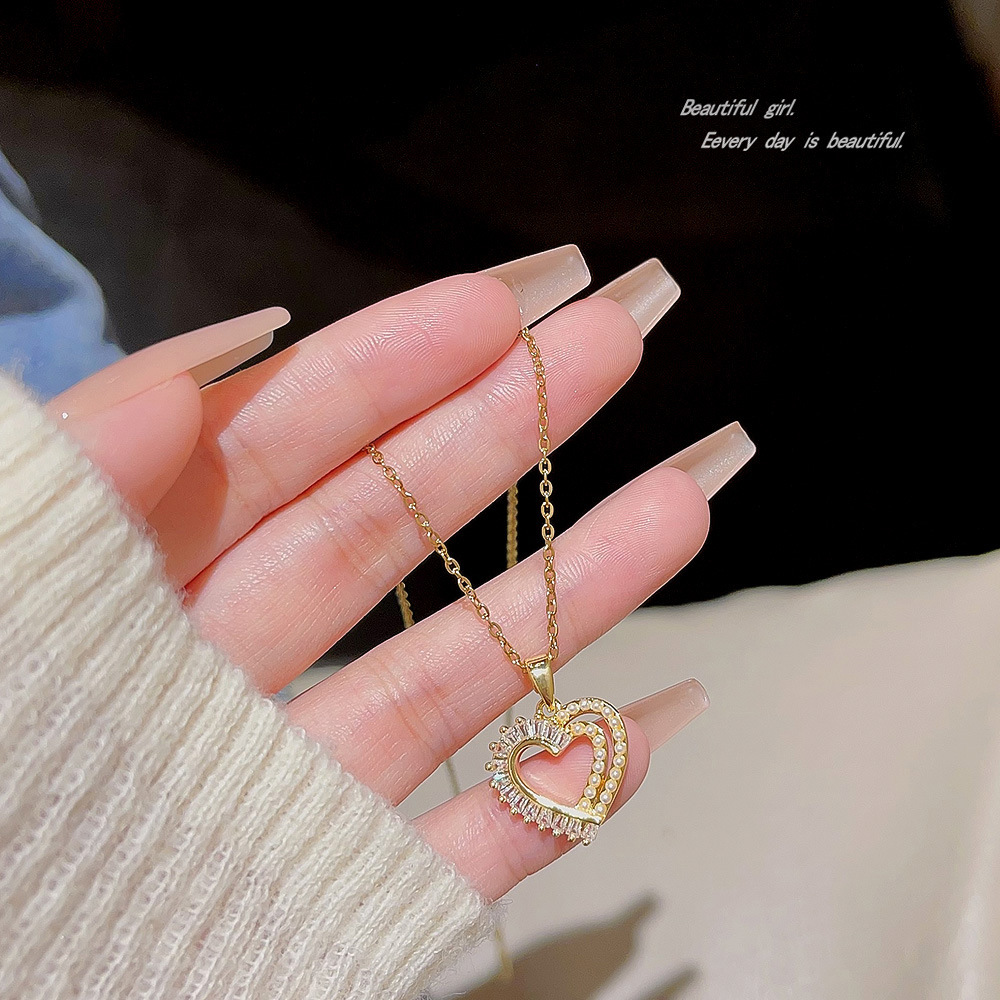 Hollow double-layer heart-shaped pendant, a popular online hit accessory, simple zircon collarbone chain, Korean version pearl necklace accessory for women Specification drawing