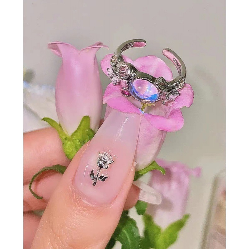 Hyuna's unique and light luxury moonstone, colored zircon open ring, a women's lava niche design ring Application Scenario