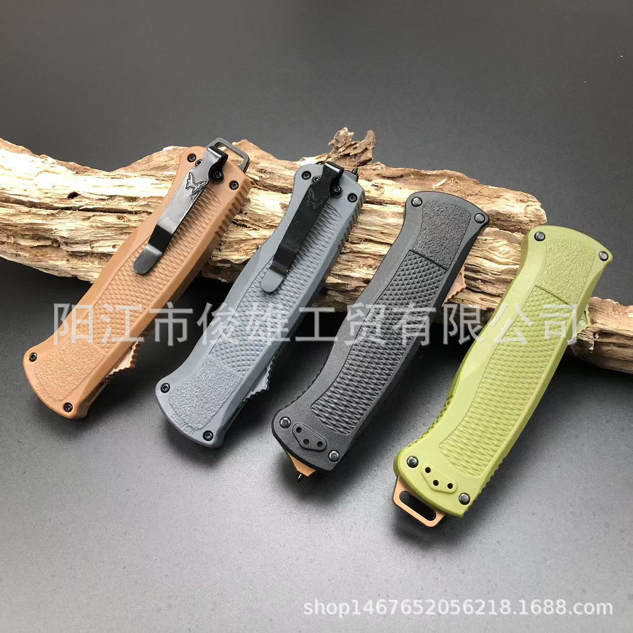 Butterfly OTF knife, a portable outdoor tactical equipment accessory with a fiberglass and nylon handle, is selling well across the border full figure