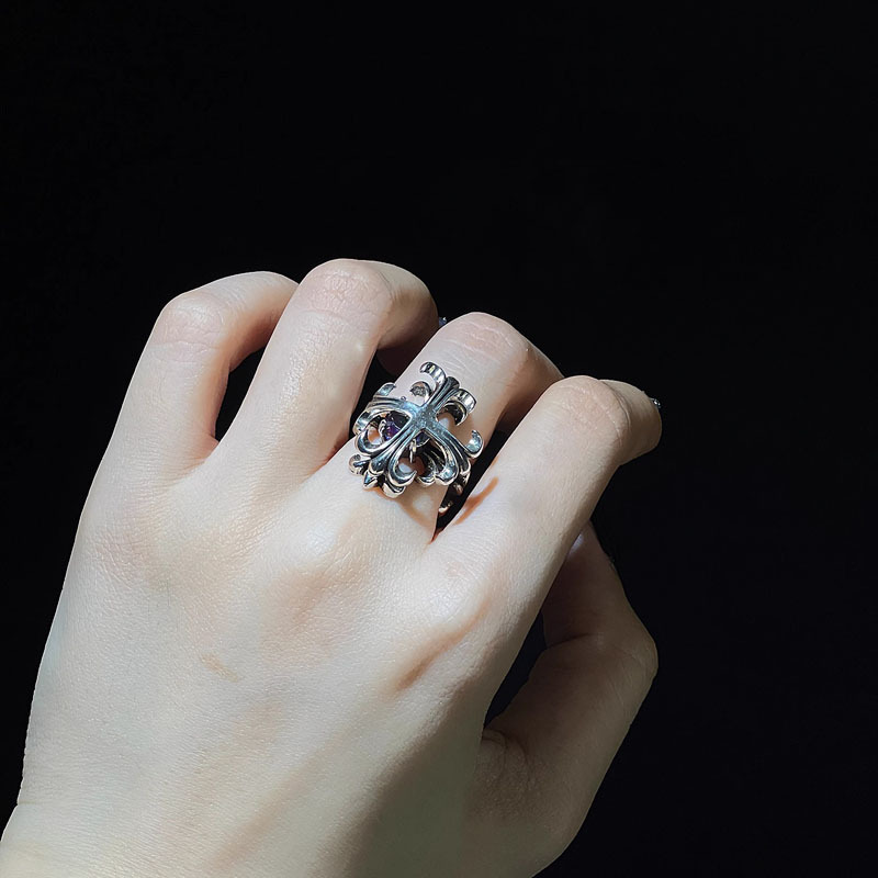 European and American niche design retro punk cross diamond-encrusted trendy open ring, dark style couple food ring for women Application Scenario
