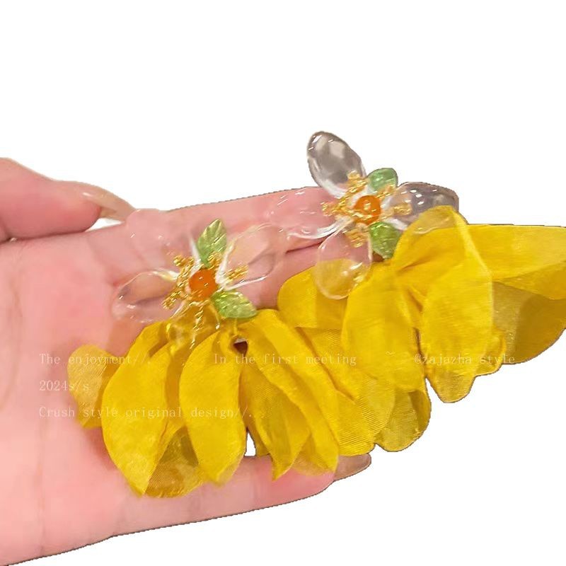 Super fairy earrings, yellow chiffon flower, personalized and exaggerated earrings, stud earrings, new vacation and travel accessories Item Picture