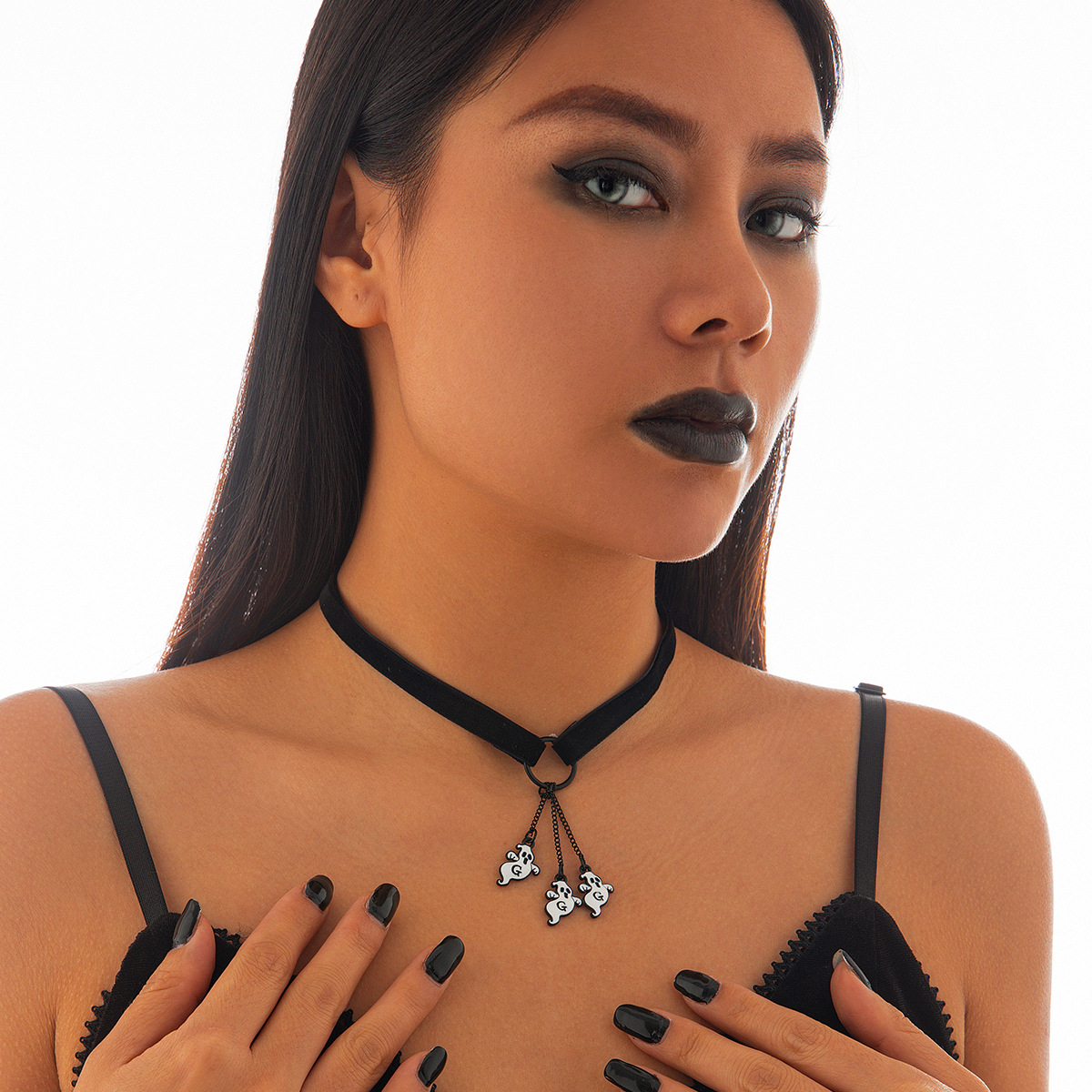 European and American cross-border accessories, ins bat water drop pendant necklace, cold style Halloween tassel iron chain, collarbone chain Specification drawing