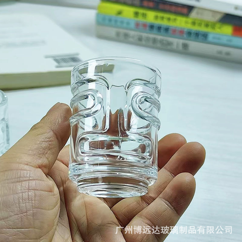 Creative mini mask bullet cup, household white spirit cup, one-sip cup, Tiki small wine glass, ghost face cup, glass spirits cup Specification drawing