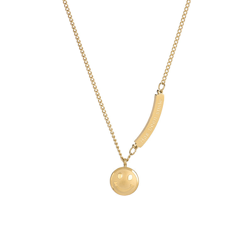 Korean version smiling face titanium steel necklace for women, 18K gold fashionable and trendy pendant, non-fading, light luxury and niche design collarbone chain Item Picture