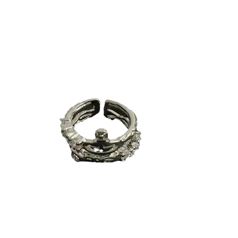 This is a niche design with a full diamond star, moon and Saturn ring ring on the index finger. It is fashionable, exquisite, small and versatile, and can be adjusted Item Picture