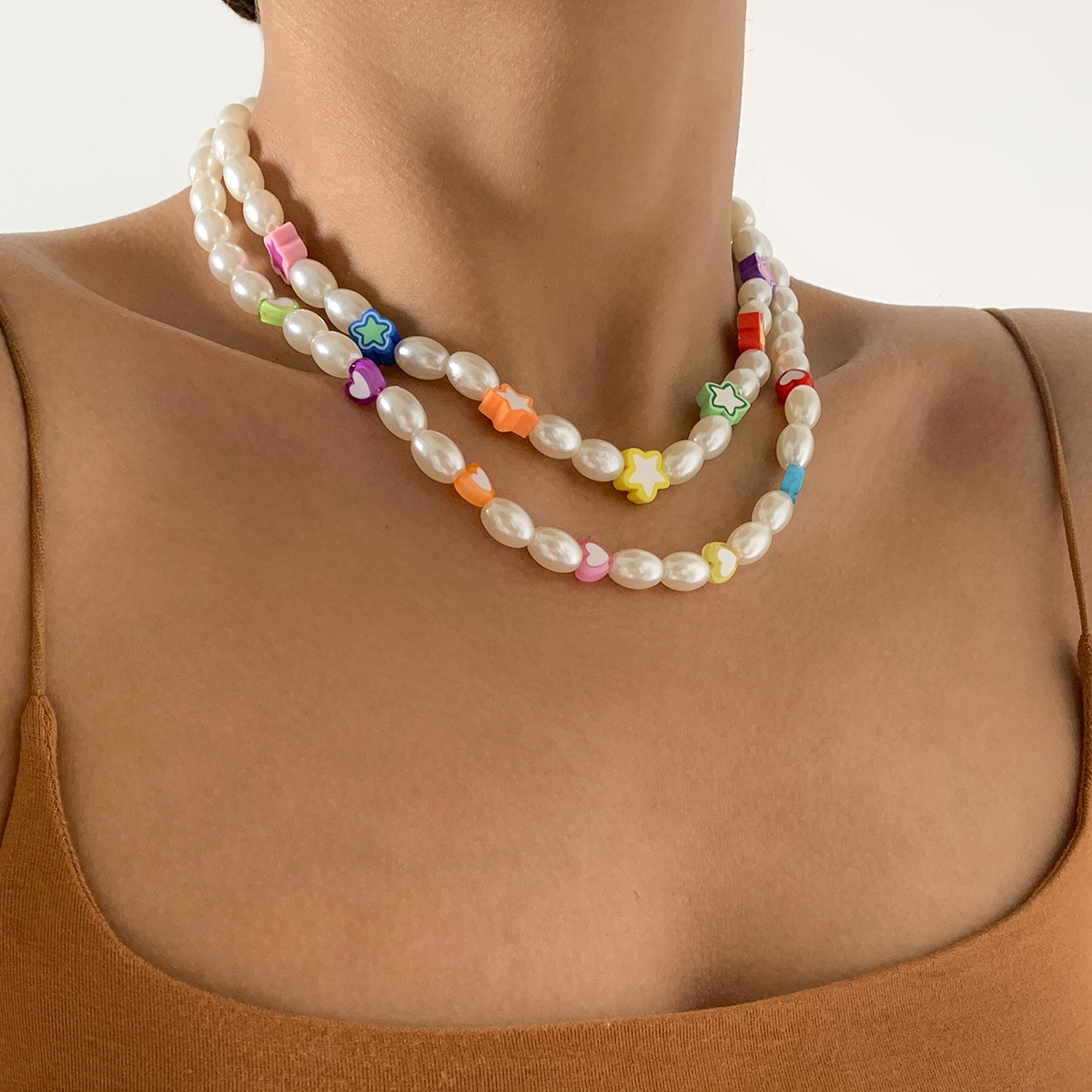 European and American cross-border hand-woven beaded set necklace, retro geometric acrylic star-shaped pearl necklace accessory details Picture