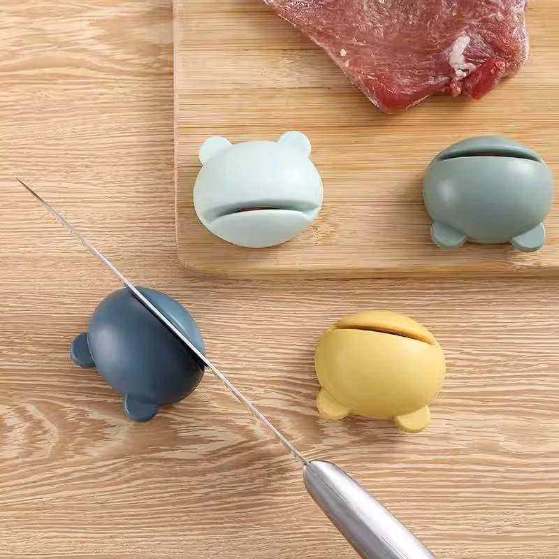Multi-functional knife sharpener, quick knife sharpener, manual household kitchen knife, little frog knife sharpener Specification drawing