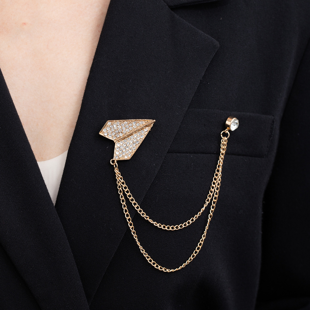 Stylish, design-savvy, creative, diamond-encrusted chain brooch suit, versatile, individual, simple, elegant and fashionable accessories full figure