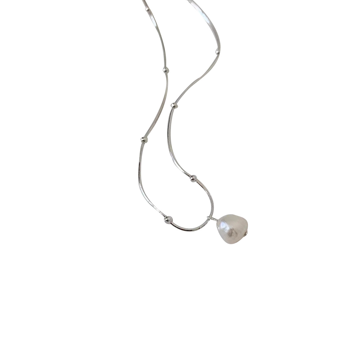 Simple and versatile pearl pendant collarbone chain, light luxury and niche design, new fashionable and elegant necklace style for women Item Picture