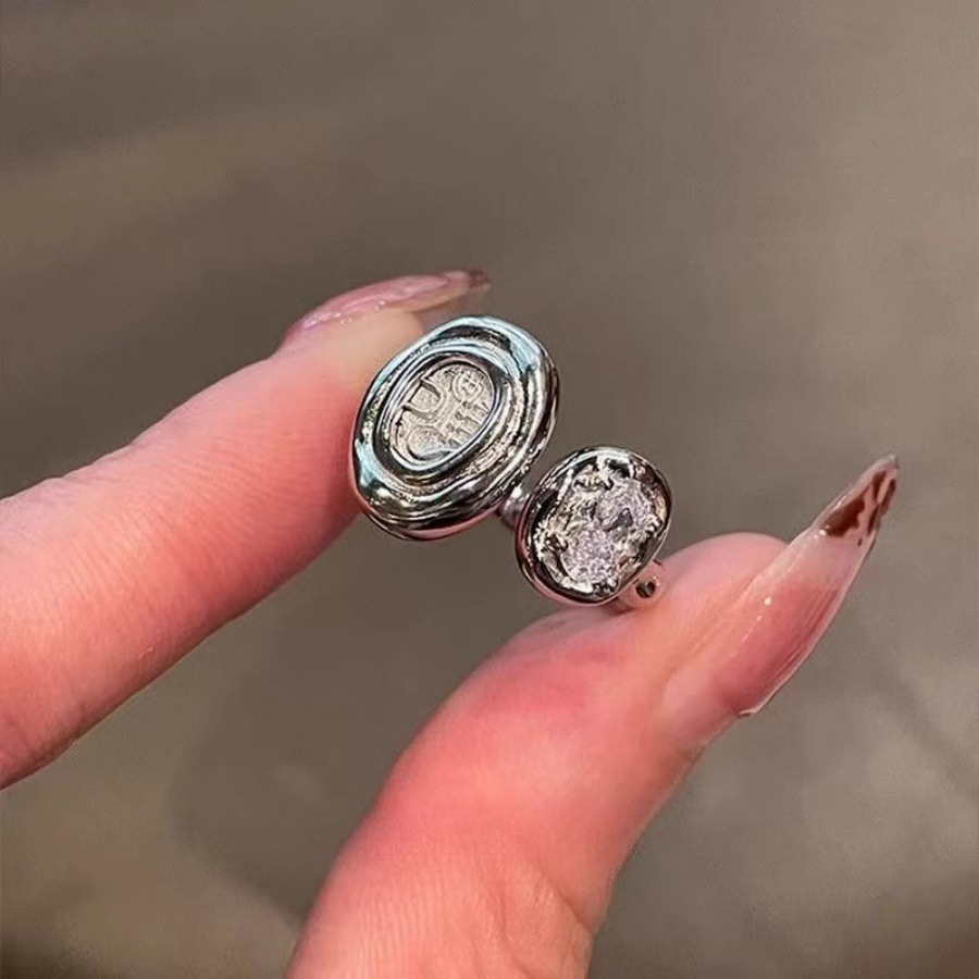 Vintage zircon open ring, feminine, light luxury, fashionable, niche design, high-end feel, French retro unique ring Specification drawing