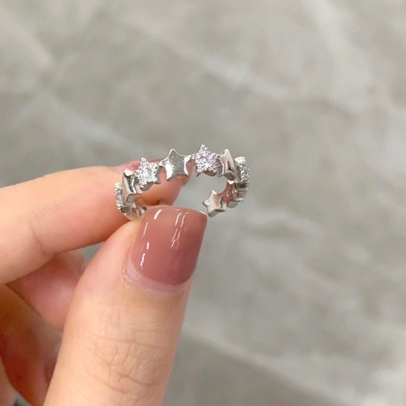 Minimalist, exquisite and light luxury star zircon ring for women, inS-style niche design, high-end and versatile open index finger ring Application Scenario