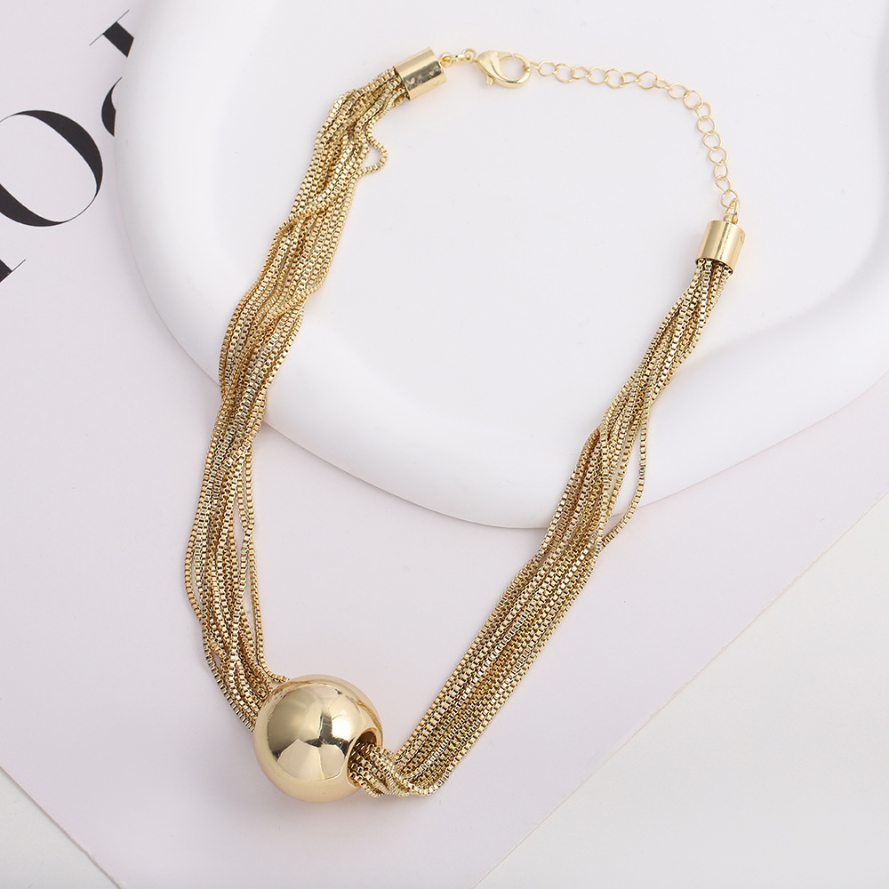 Cross-border European and American collarbone chain punk hip-hop multi-layer chain necklace, exaggerated layering, elegant, light luxury, individual, round neck Application Scenario