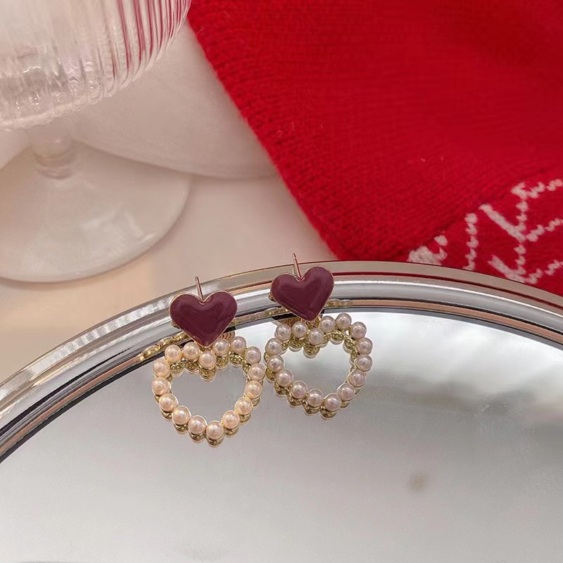 French niche retro stud earrings, Hong Kong-style heart-shaped pearl earrings, 2025 new trendy design, elegant and stylish earrings for women Specification drawing