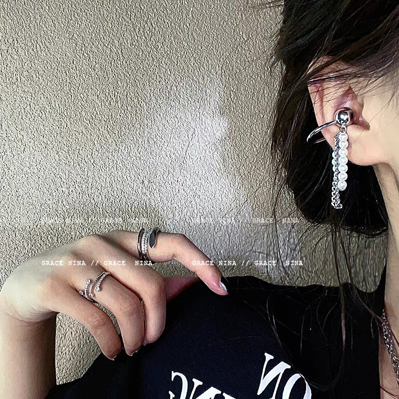 Sweet and cool girl~ Pearl chain ear bone clip design sense ear clip, women's no-ear hole earrings, cold style hip-hop earrings Specification drawing