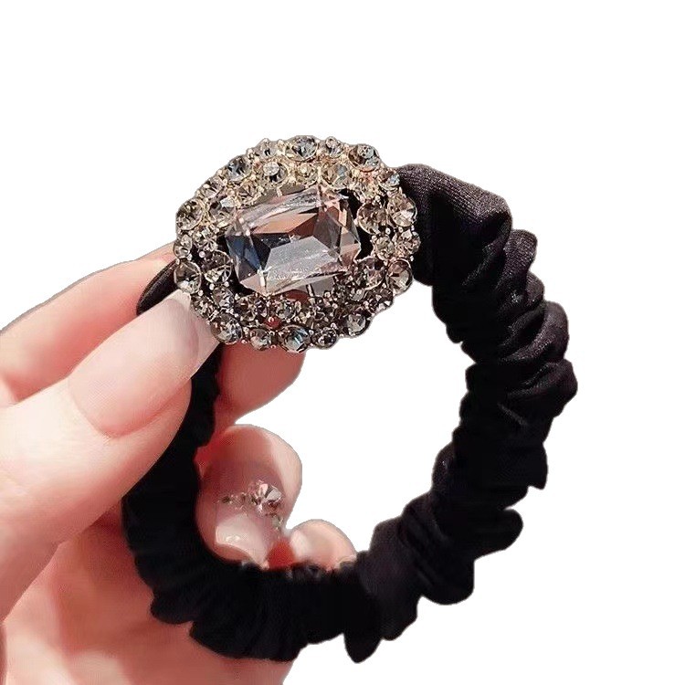 Elegant fabric black pleated small intestine band, high-elasticity alloy hair band, simple ponytail tie, bun hair band Item Picture