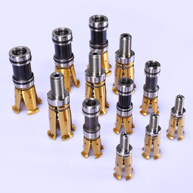 Four-petal claw CNC spindle broach BT30 internal thread BT40 external thread CNC machine tool machining center HSK63 broach claw Application Scenario