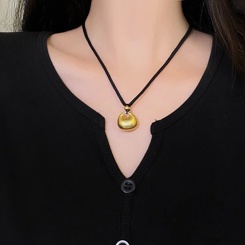 Full of good fortune! Xiangyun lucky bag, gold coin sweater necklace, women's light luxury style, retro black rope woven collarbone chain Specification drawing