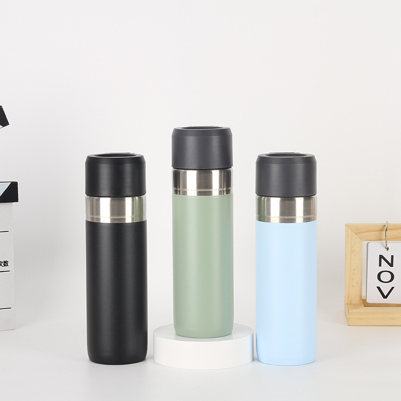 New high-appearation-level 304 stainless steel large-capacity insulated cup, car car cup, outdoor portable and easy to use cup Application Scenario