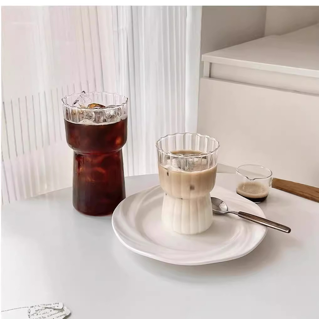 High borosilicate glass cups, iced American coffee cups, vertical striped waist single-layer cups, household milk cups, juice drink cups details Picture
