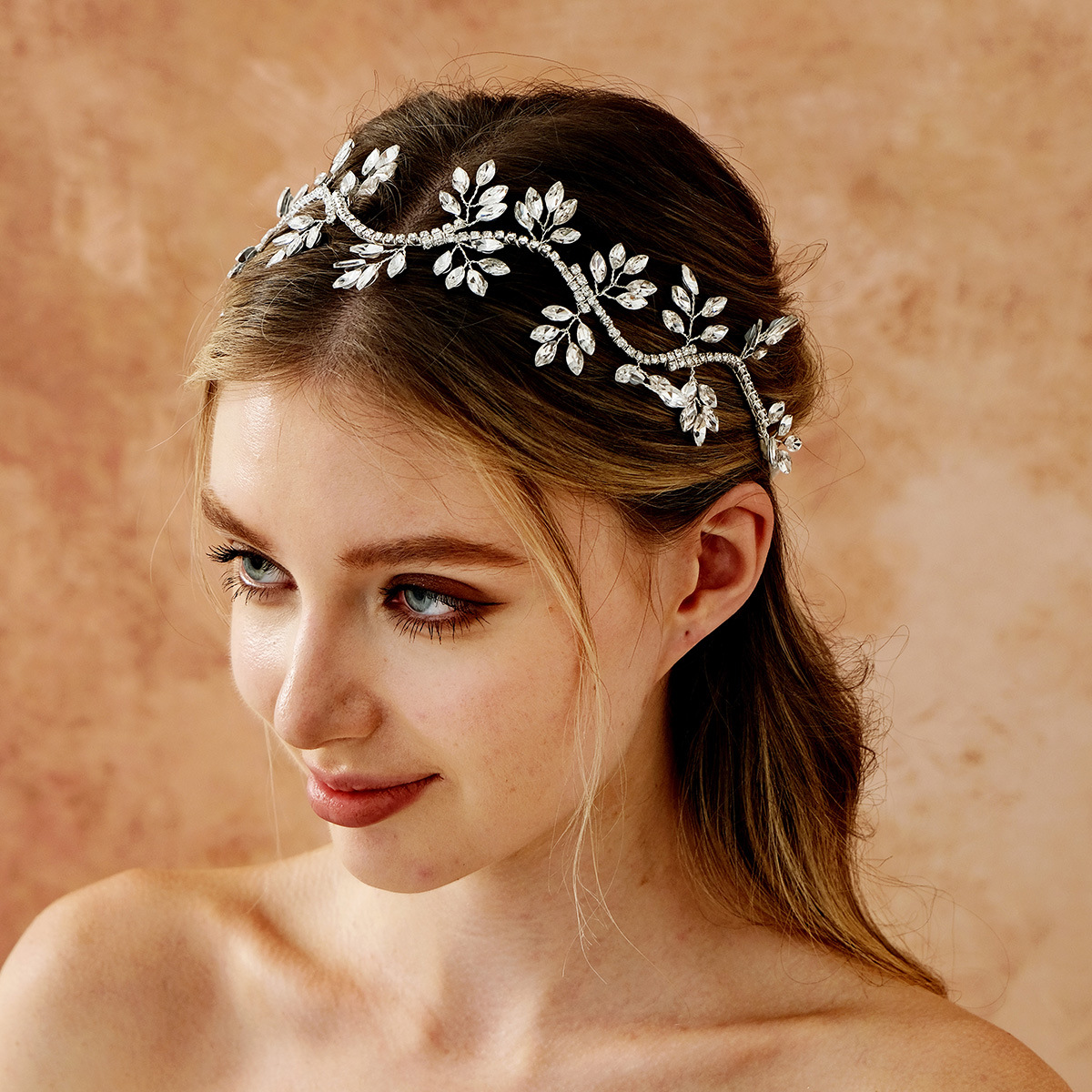 Cross-border bride headwear, versatile and elegant wedding updo hair accessory, new handcrafted horseeye rhinoceros branch hair band wholesale full figure