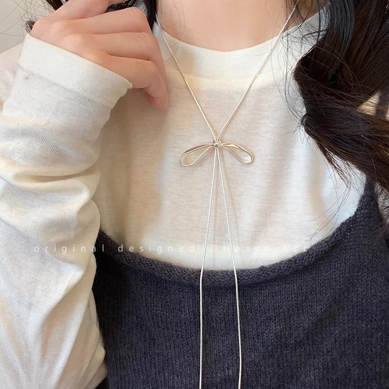 Silver bow pull-out necklace for women, simple and cool ins style long accessory, Korean fashion style collarbone chain Specification drawing