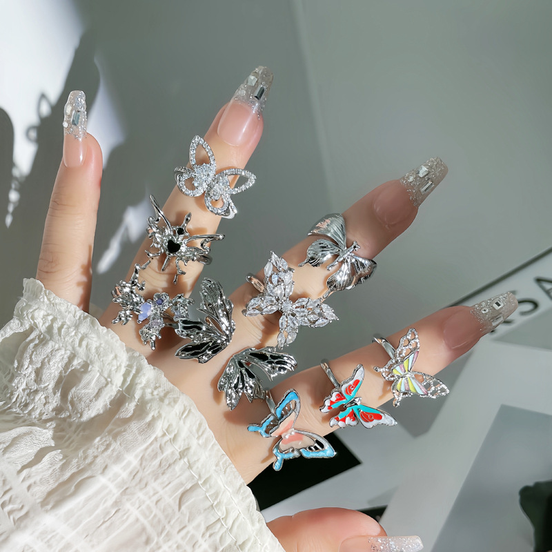 Punk, irregularly shaped butterfly ring, a cold and cool female style, sweet and hot girl, versatile, niche and fashionable index finger ring details Picture
