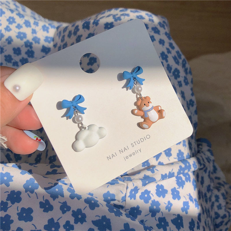 New 2025 blue stud earrings for female students, Korean style, cute 925 silver, versatile, asymmetrical blue earrings details Picture