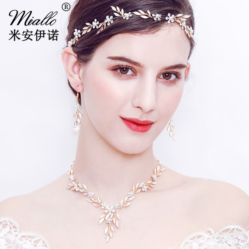 European and American fashionable wedding accessories, headbands, simple alloy leaf hair bands, hair bands, pearl water diamond bridal headwear, hair accessories full figure