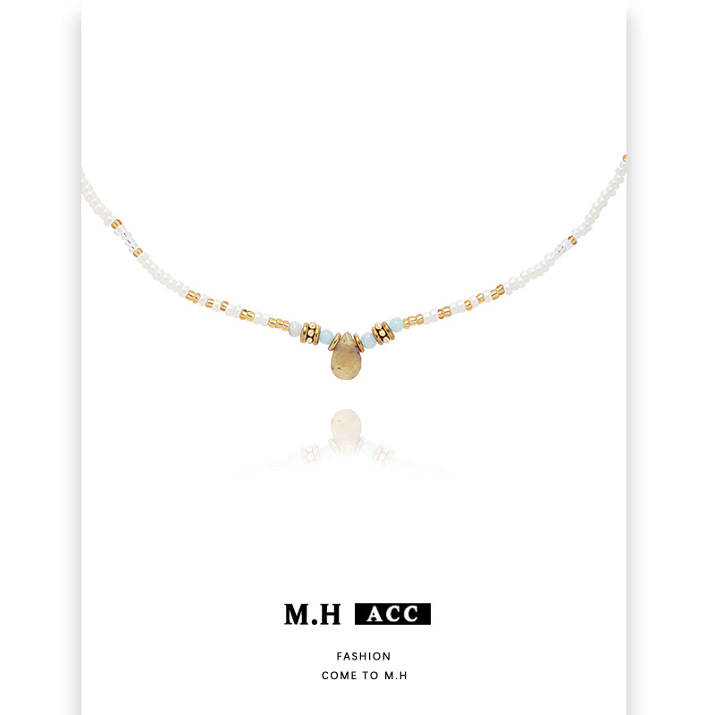 ins Fresh Huang Dongling Rice Bead Necklace Wholesale, niche design, sweet girl style collarbone chain, fashionable and trendy pendant Application Scenario