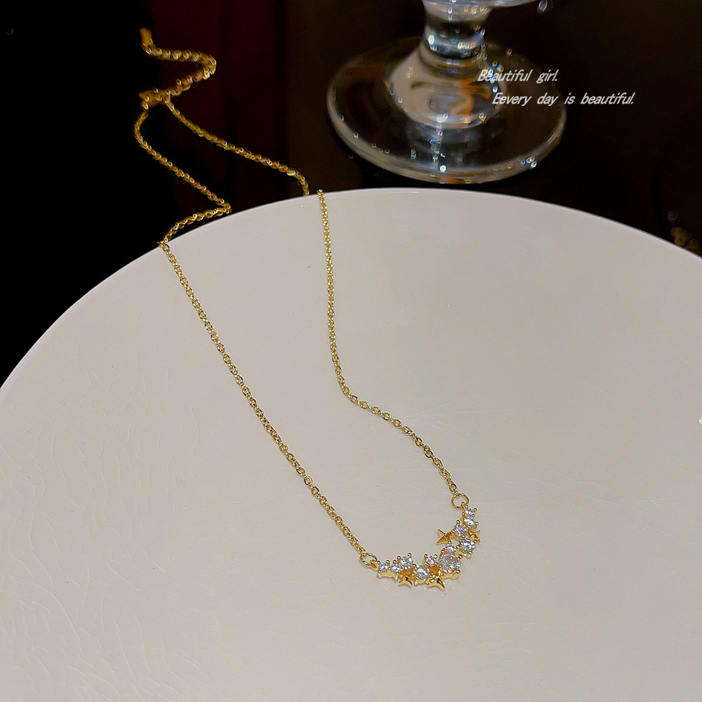 A niche design star necklace, the same style as a Korean Internet celebrity's Instagram fashion and elegant collarbone chain titanium steel accessory Specification drawing